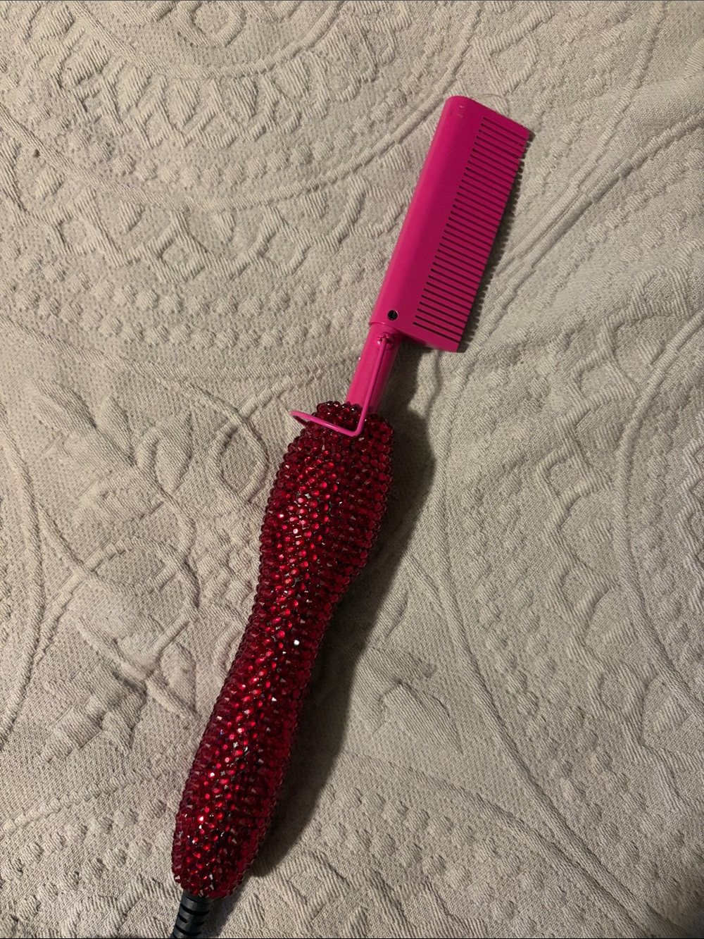 Red rhinestone encrusted Handle Hot Comb with Pink Teeth - Women Hair Tool